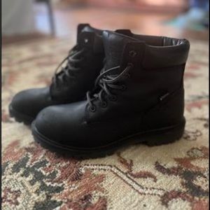 Black timberland pro work boots, brand new.